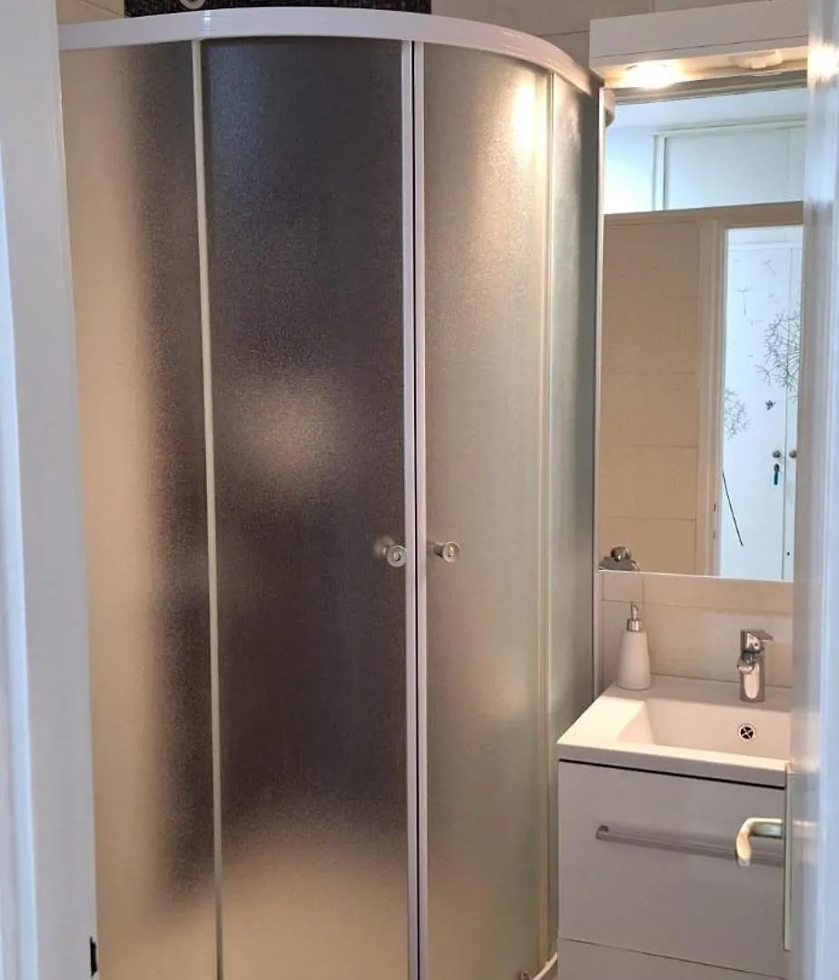 Step 2 Sky Apartment Split