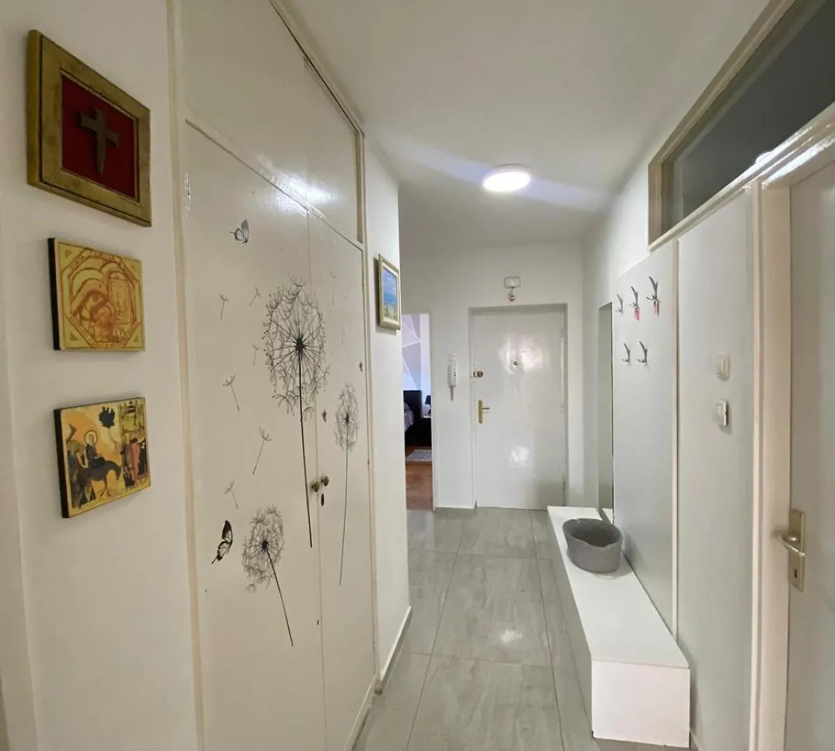Step 2 Sky Apartment Split